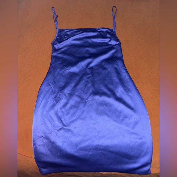 Purple silk dress - Picture 1 of 3